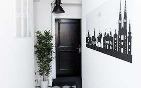 Loox Apartments Hatzova